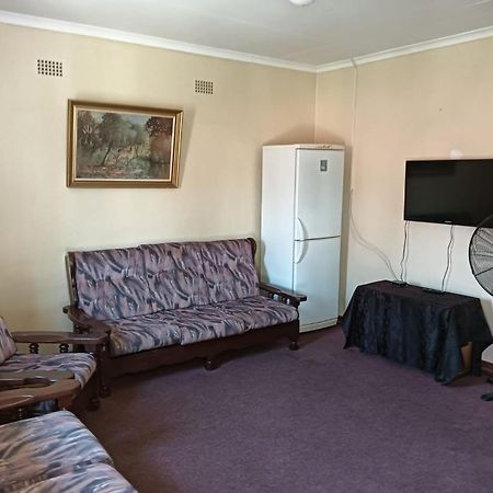 באדפלאס Mumo Lodge מראה חיצוני תמונה