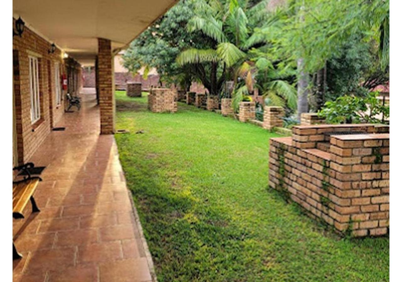 באדפלאס Mumo Lodge מראה חיצוני תמונה
